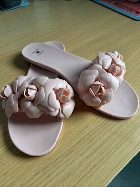 Target Shade and Shore Floral Water sandals